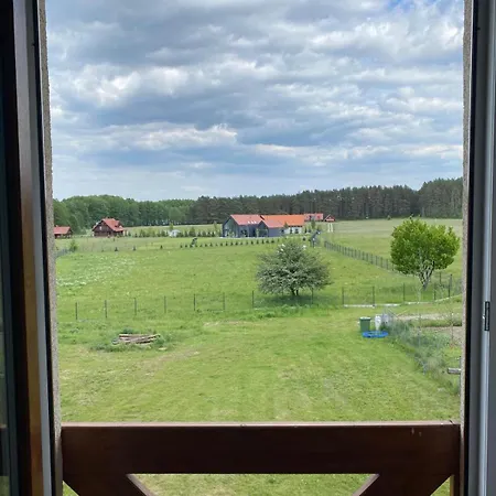Na Skraju Lasu شقة